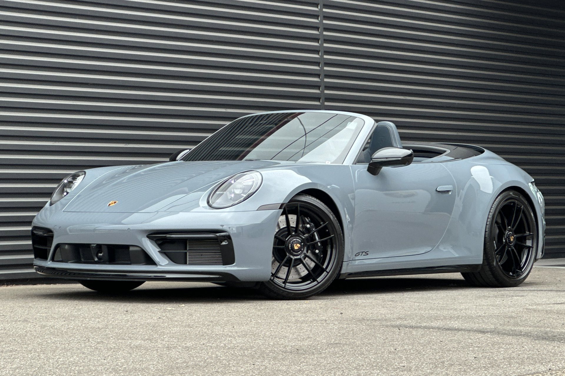 Certified 2024 Porsche 911 Carrera GTS image 1