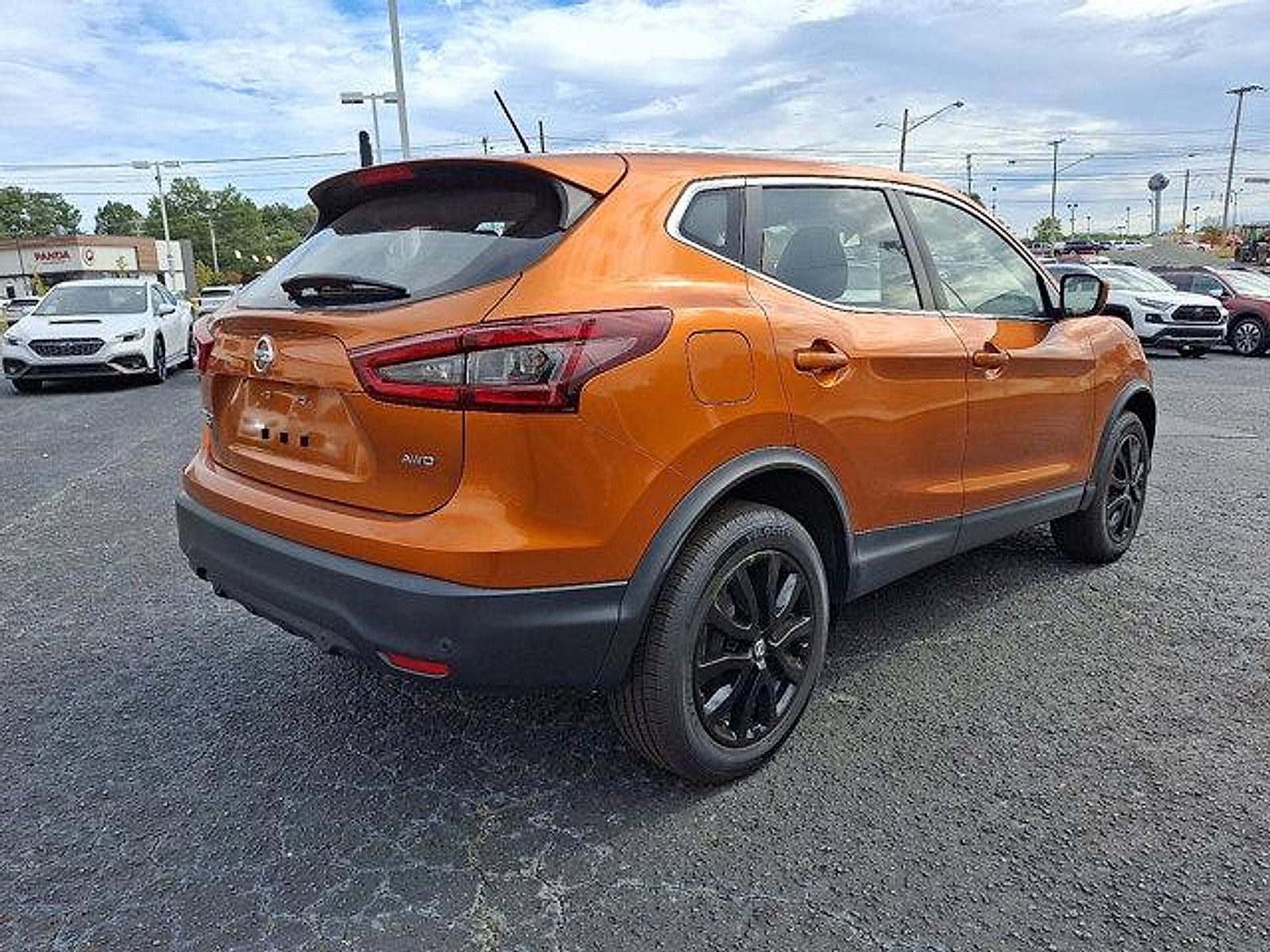 Used 2022 Nissan Rogue Sport S image 36