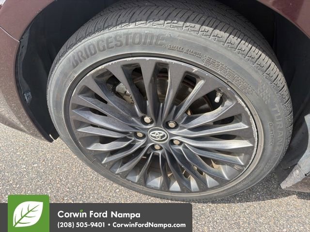 Used 2016 Toyota Avalon Touring FWD image 12