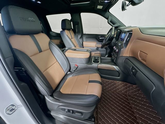 Used 2022 Chevrolet Silverado 1500 High Country w/ Technology Package image 30