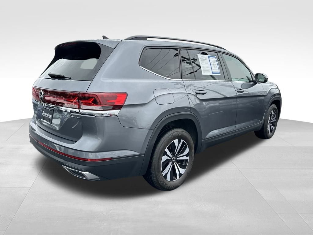 Used 2024 Volkswagen Atlas SE image 7