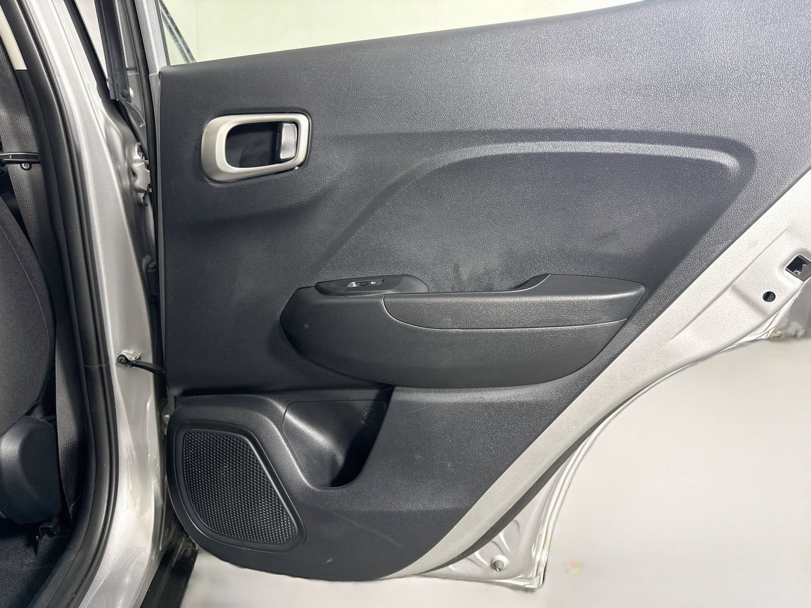 Used 2026 Hyundai Venue SE FWD image 23