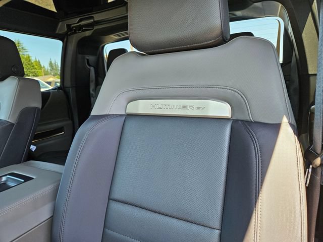 Used 2025 GMC Hummer EV 2X AWD/4WD image 27