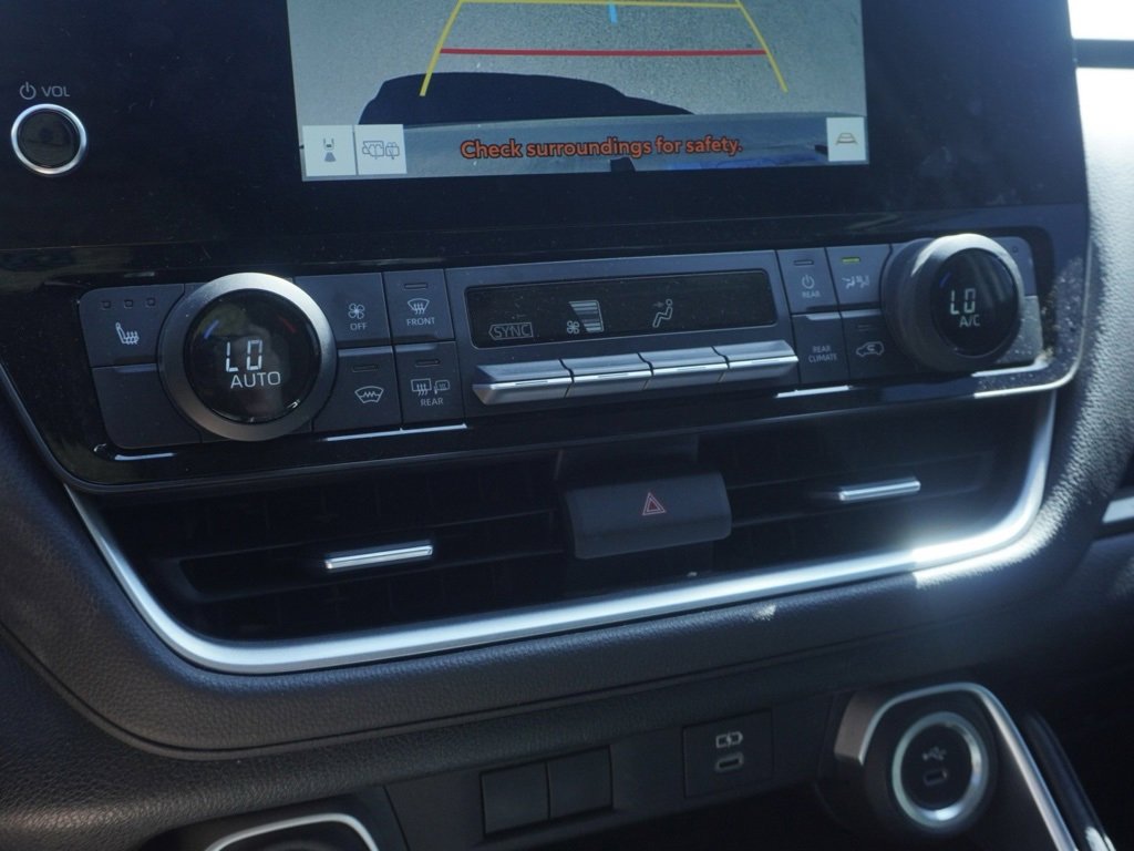 Used 2024 Toyota Grand Highlander XLE image 17