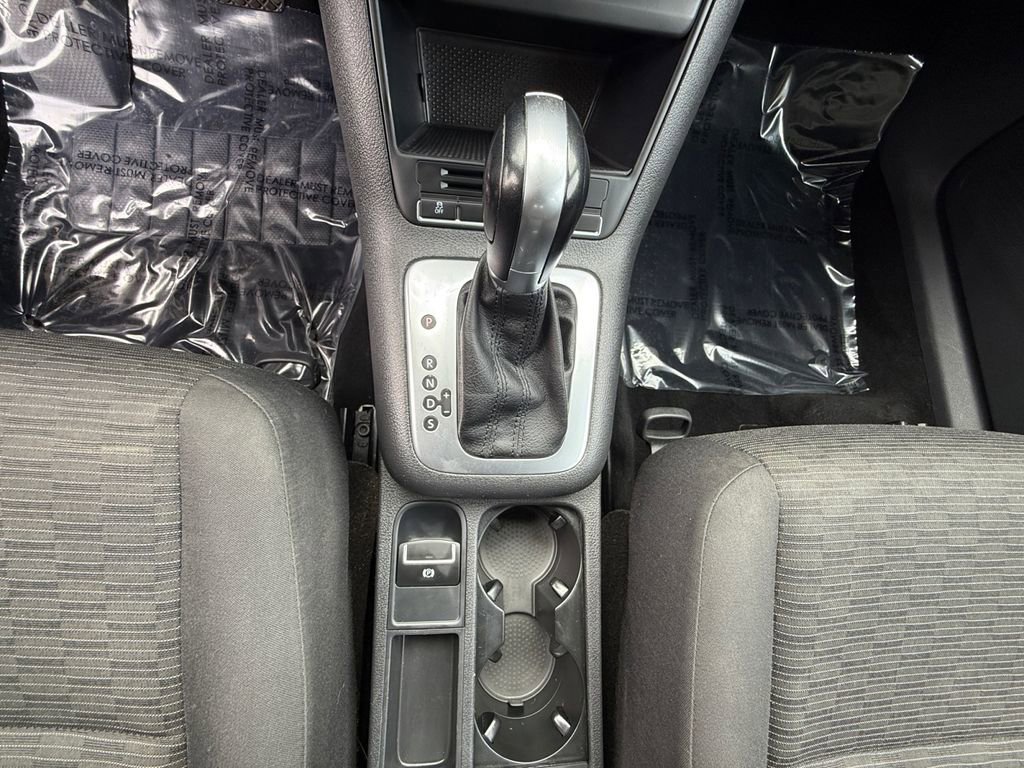 Used 2018 Volkswagen Tiguan Limited image 16