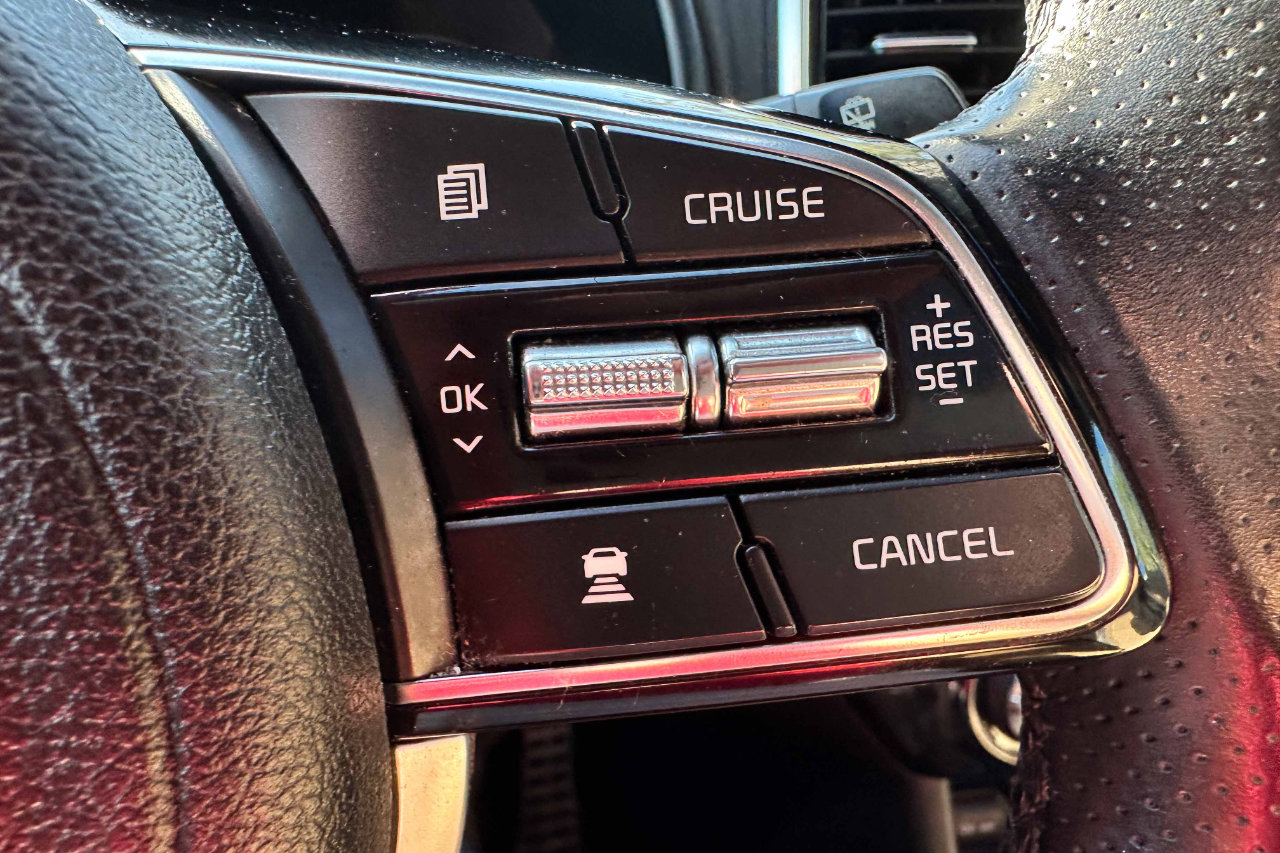 Used 2020 Kia Sportage SX image 23