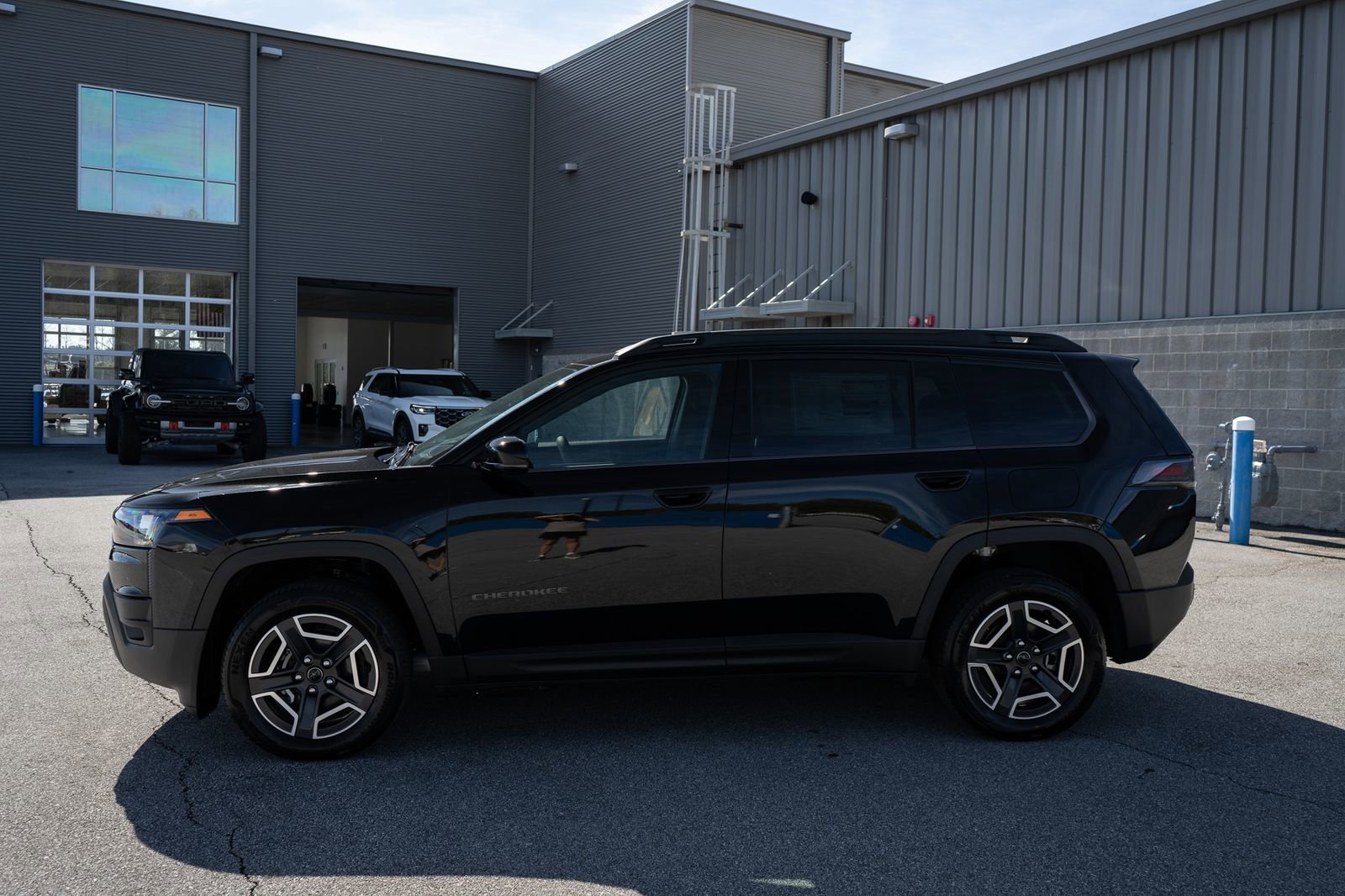 New 2026 Jeep Cherokee Limited AWD/4WD image 5