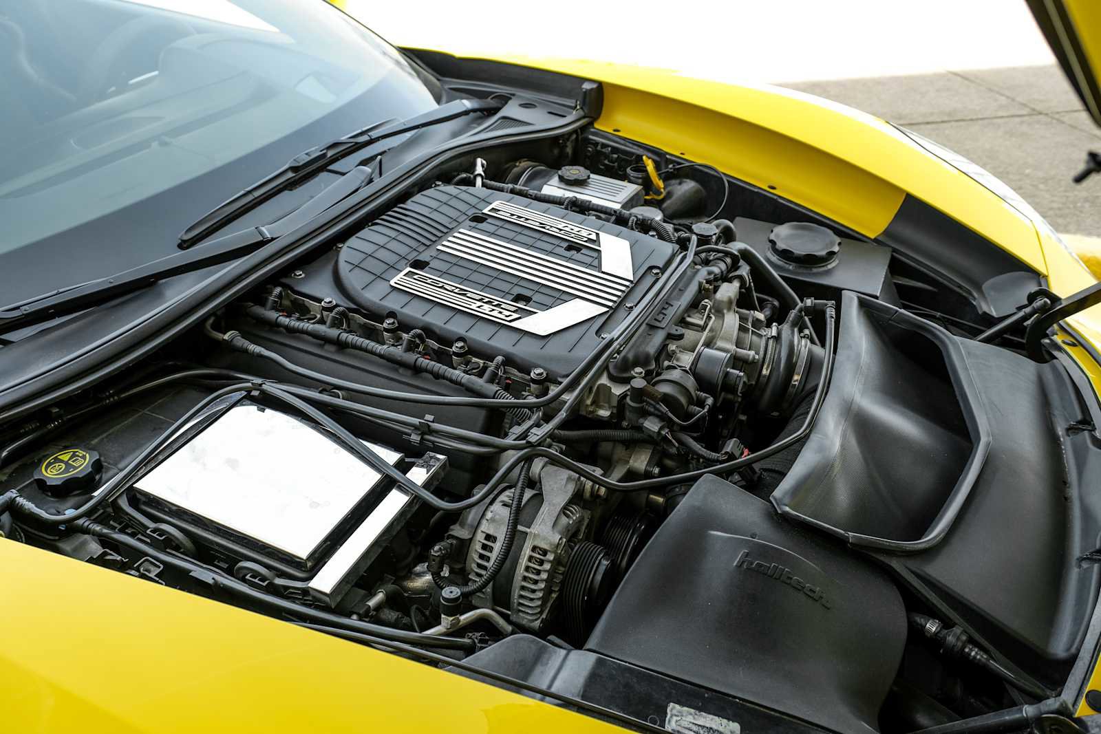 Used 2015 Chevrolet Corvette Z06 w/ 3LZ Preferred Equipment Group image 60