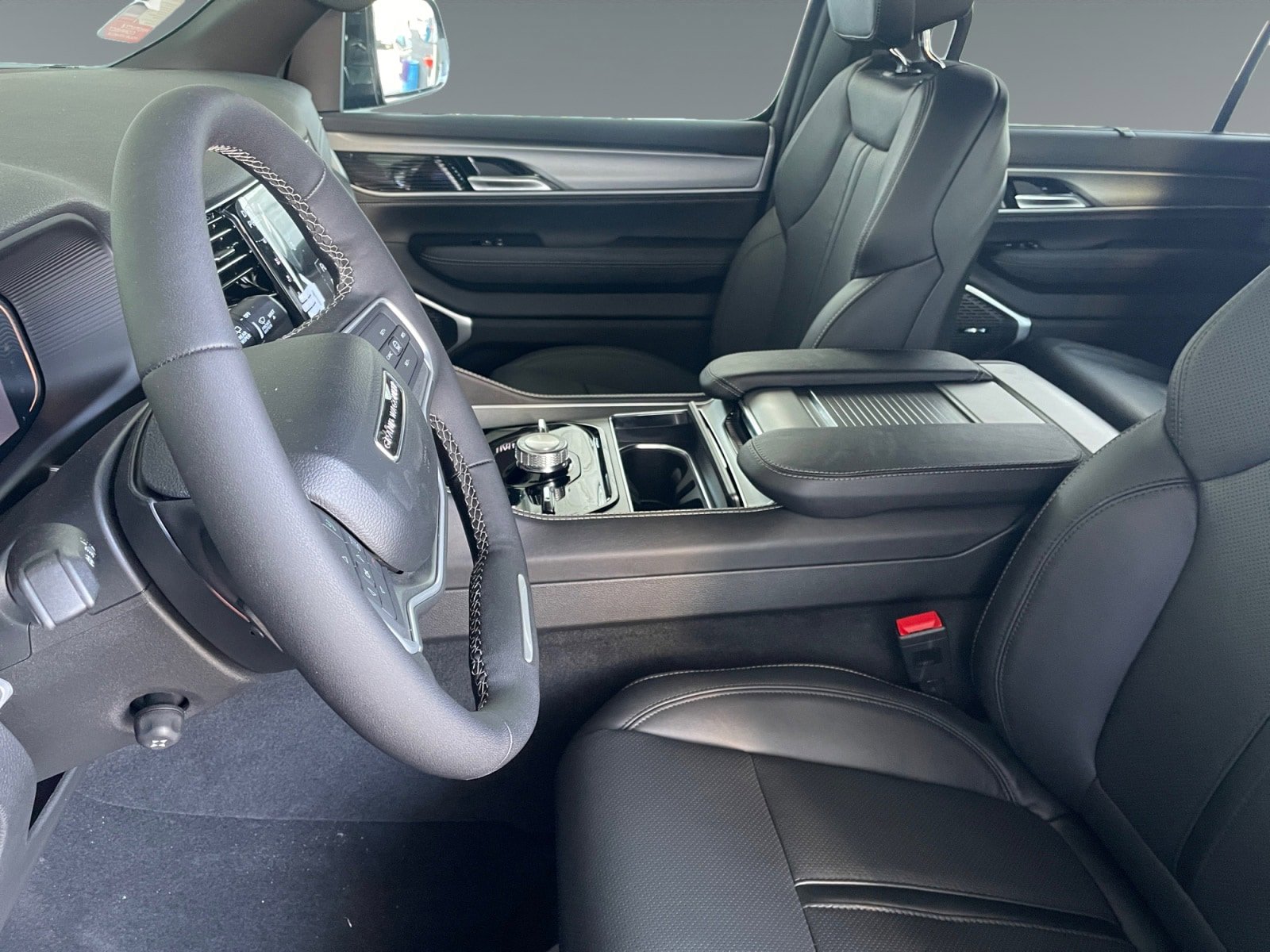New 2026 Jeep Grand Wagoneer Limited AWD/4WD image 9