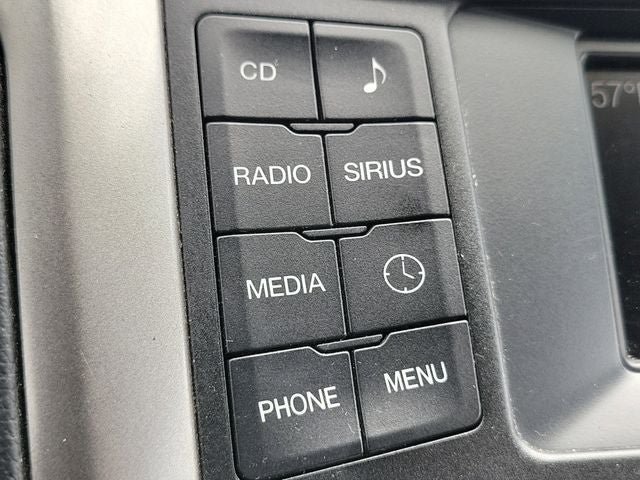 Used 2018 Ford Fusion SE FWD image 18