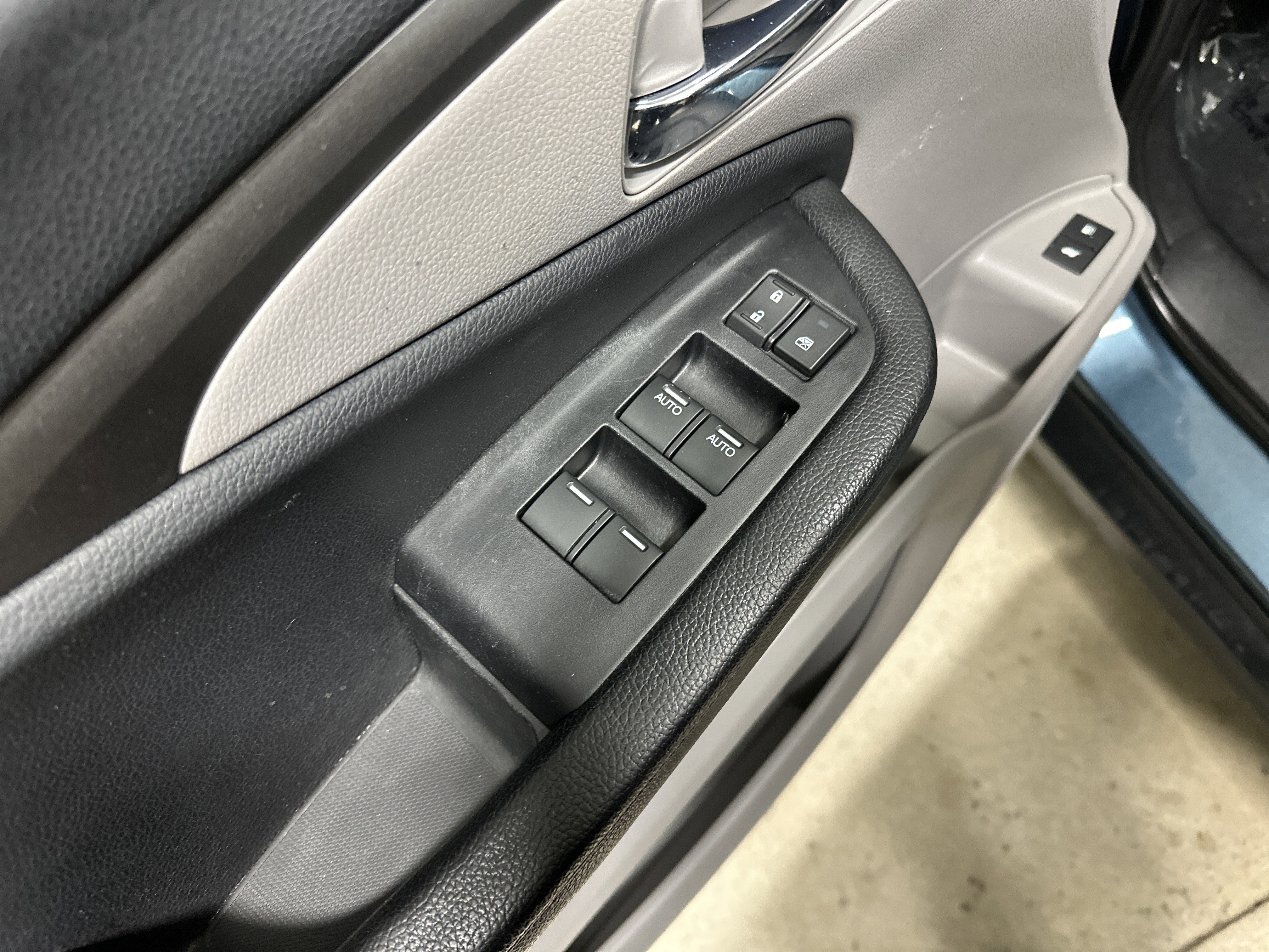 Used 2018 Honda Pilot EX-L image 15