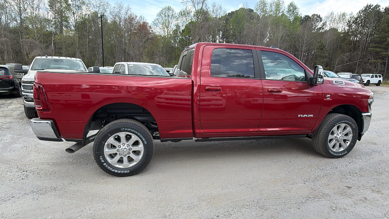 New 2026 RAM 2500 Laramie AWD/4WD image 7