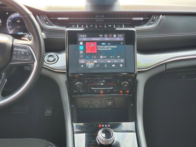 Used 2022 Jeep Grand Cherokee Altitude image 25