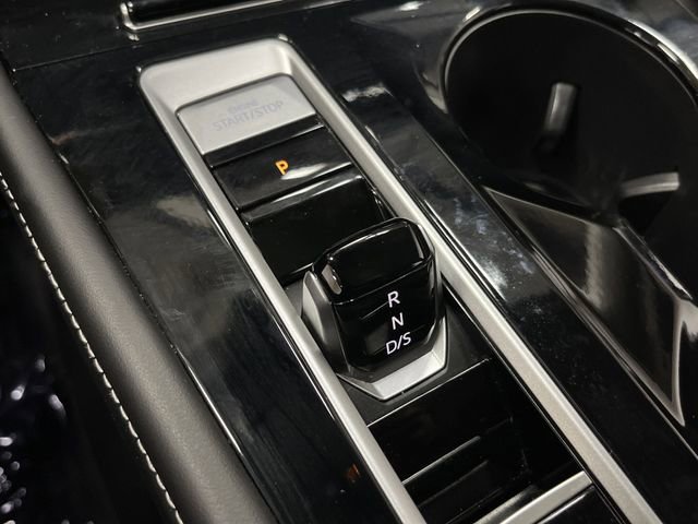 Used 2024 Volkswagen Atlas SEL image 23