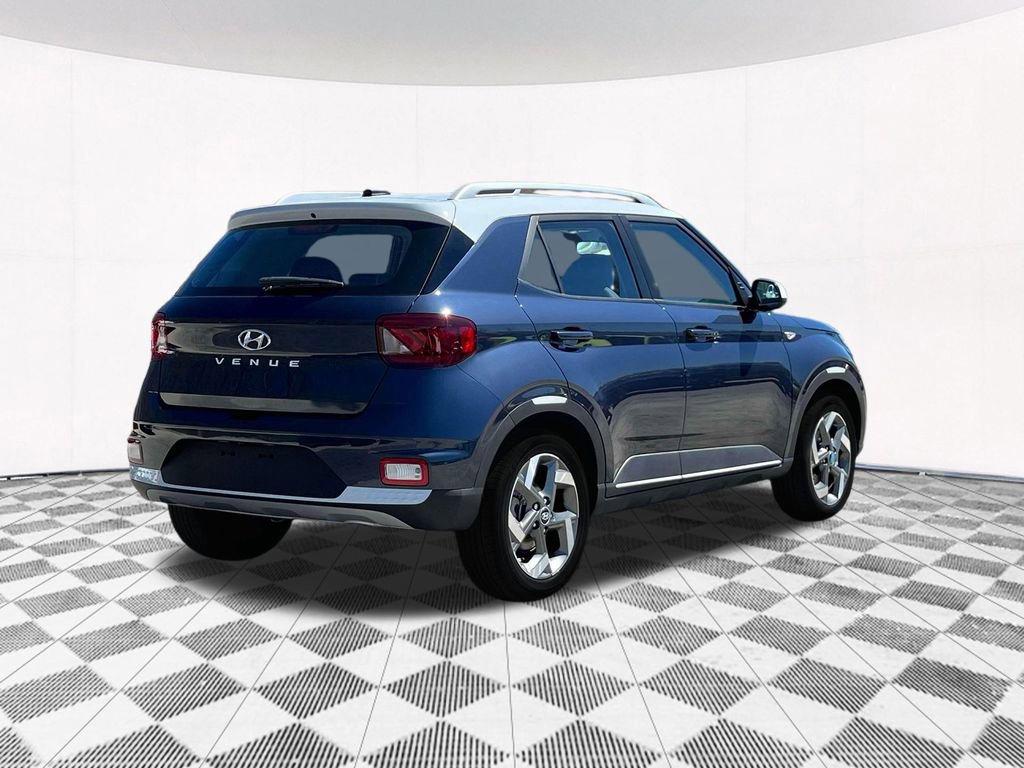 New 2025 Hyundai Venue Limited image 11