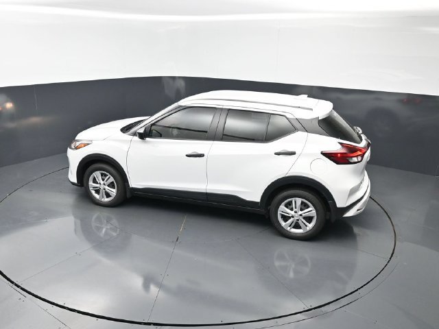 Certified 2025 Nissan Kicks Play S FWD image 24