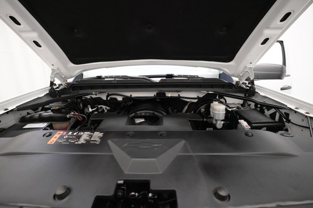Used 2019 Chevrolet Silverado 1500 W/T AWD/4WD image 3