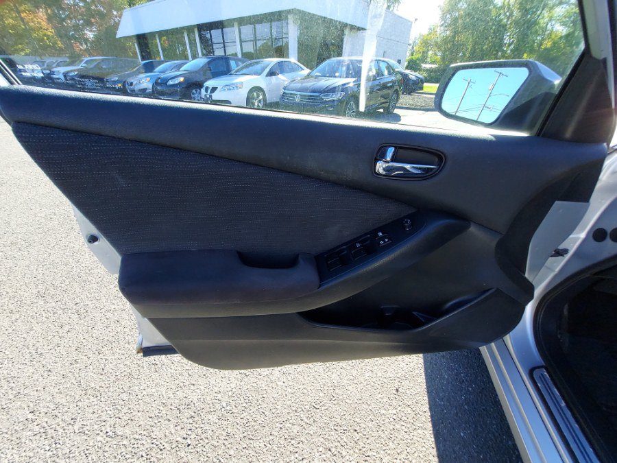 Used 2012 Nissan Altima 2.5 S FWD image 8