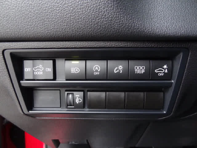 Used 2025 Toyota Tundra Limited AWD/4WD image 16