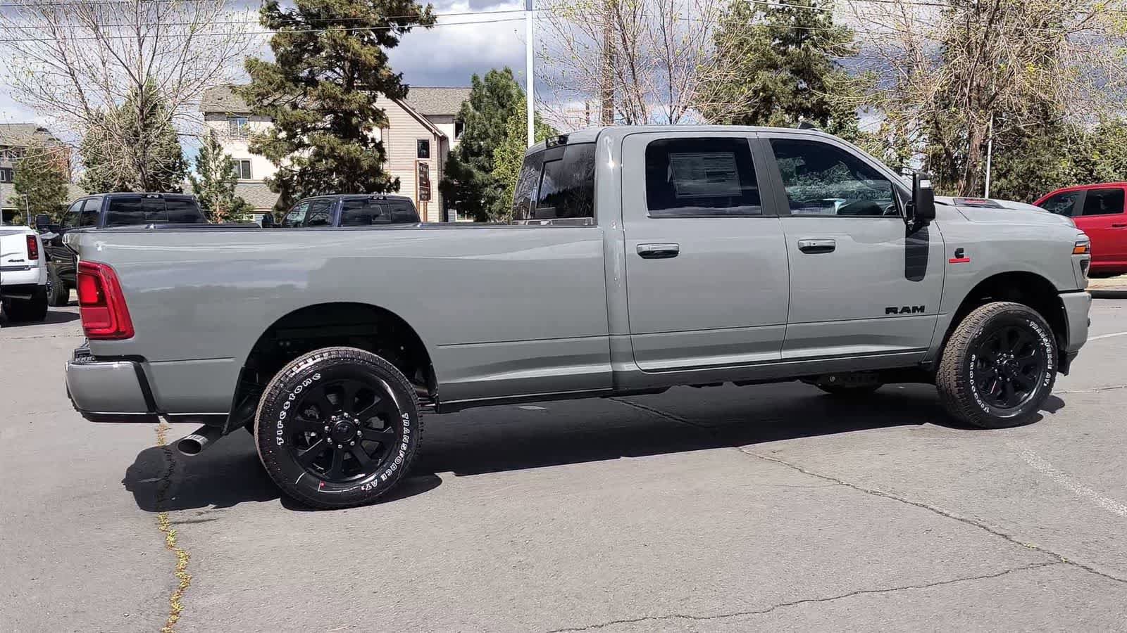 New 2026 RAM 3500 Laramie AWD/4WD image 9