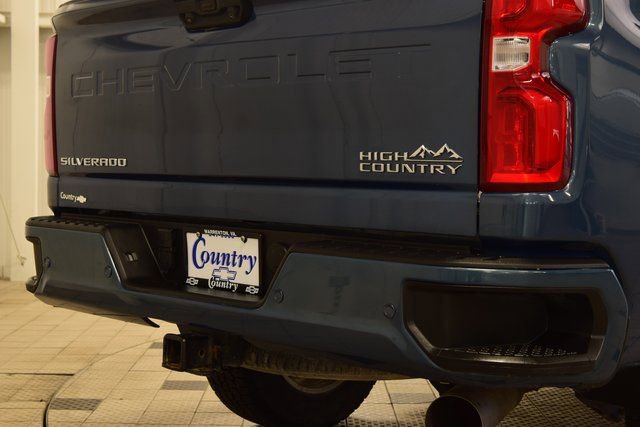Used 2024 Chevrolet Silverado 3500 High Country w/ Technology Package AWD/4WD image 24