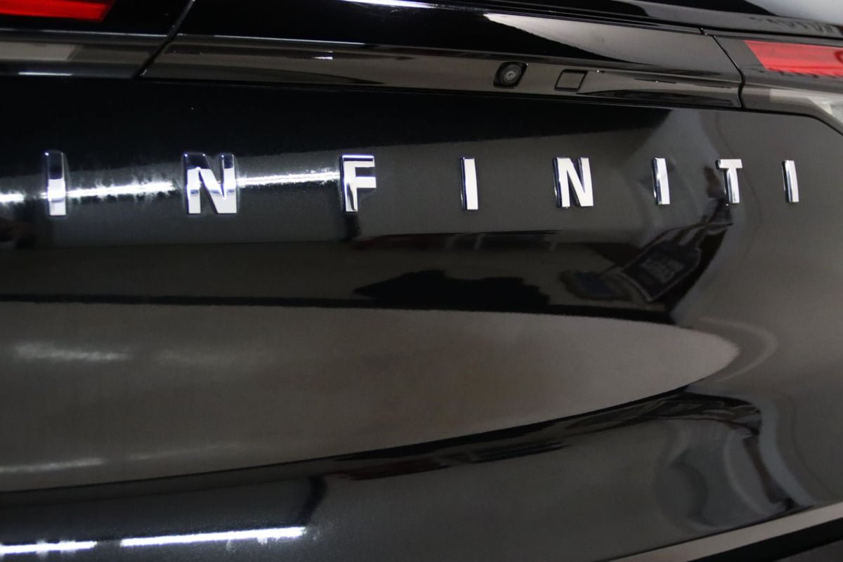 Used 2023 INFINITI QX60 Pure AWD/4WD image 14