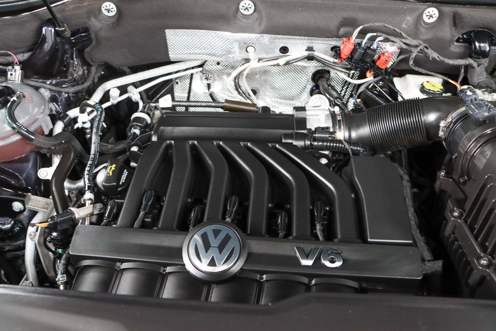 Used 2022 Volkswagen Atlas SEL Premium image 34