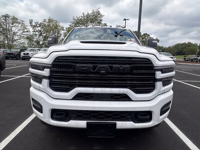 New 2026 RAM 2500 Laramie AWD/4WD image 9