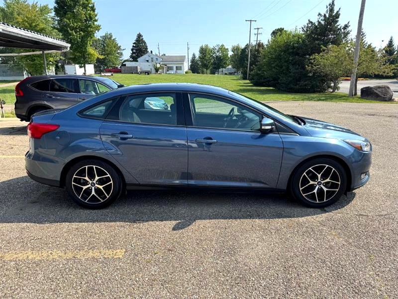 Used 2018 Ford Focus SEL w/ Cold Weather Package image 4