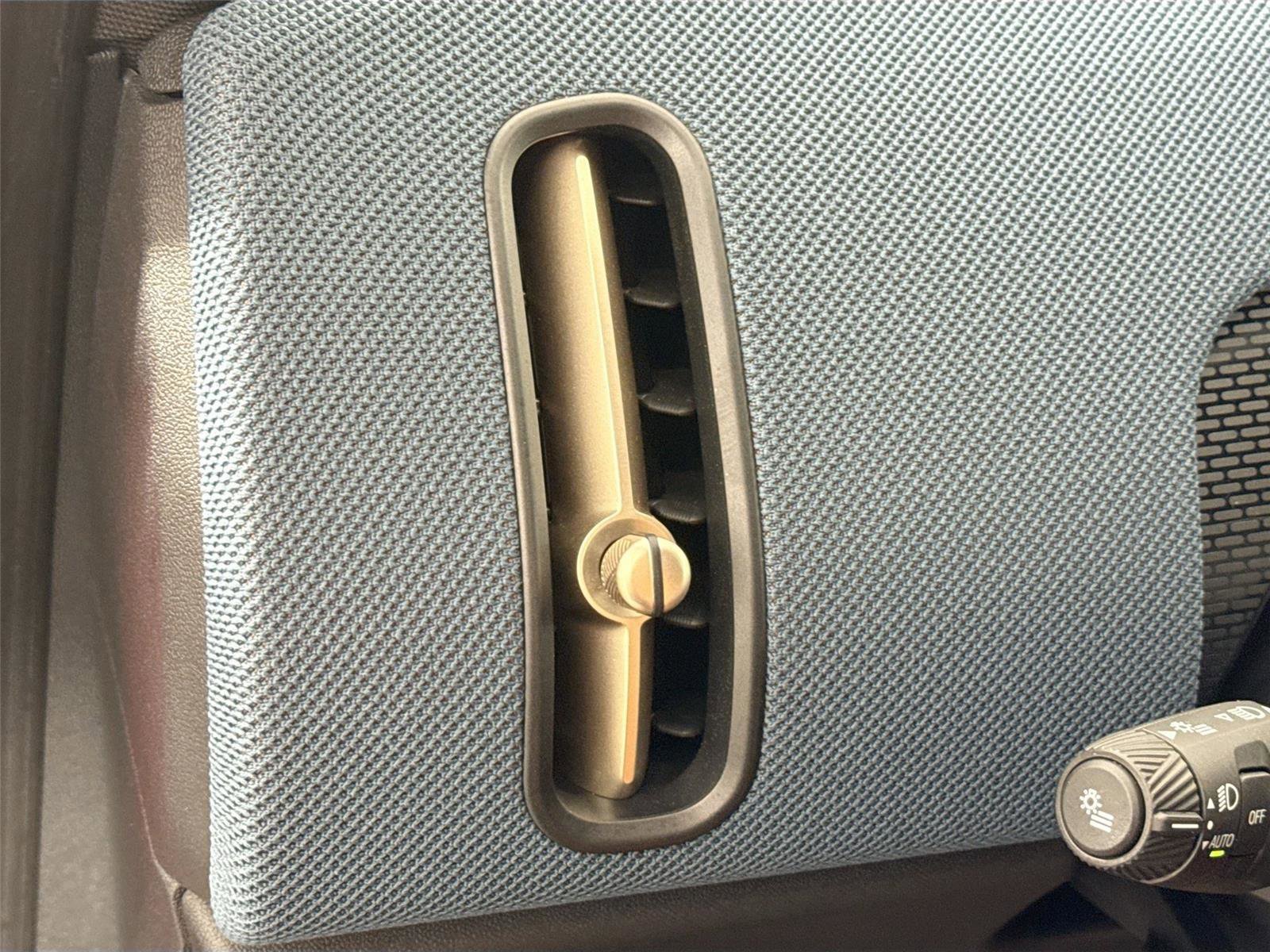 Used 2025 MINI Cooper Countryman S w/ Comfort Package Max image 14