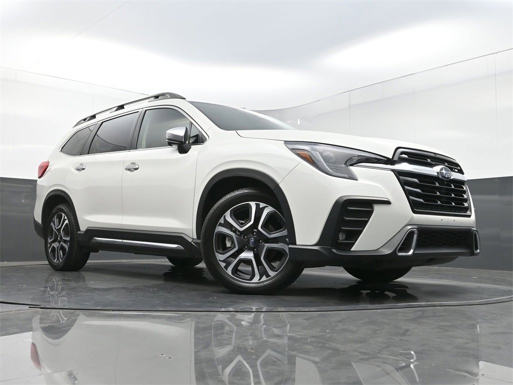 Used 2023 Subaru Ascent Touring image 25