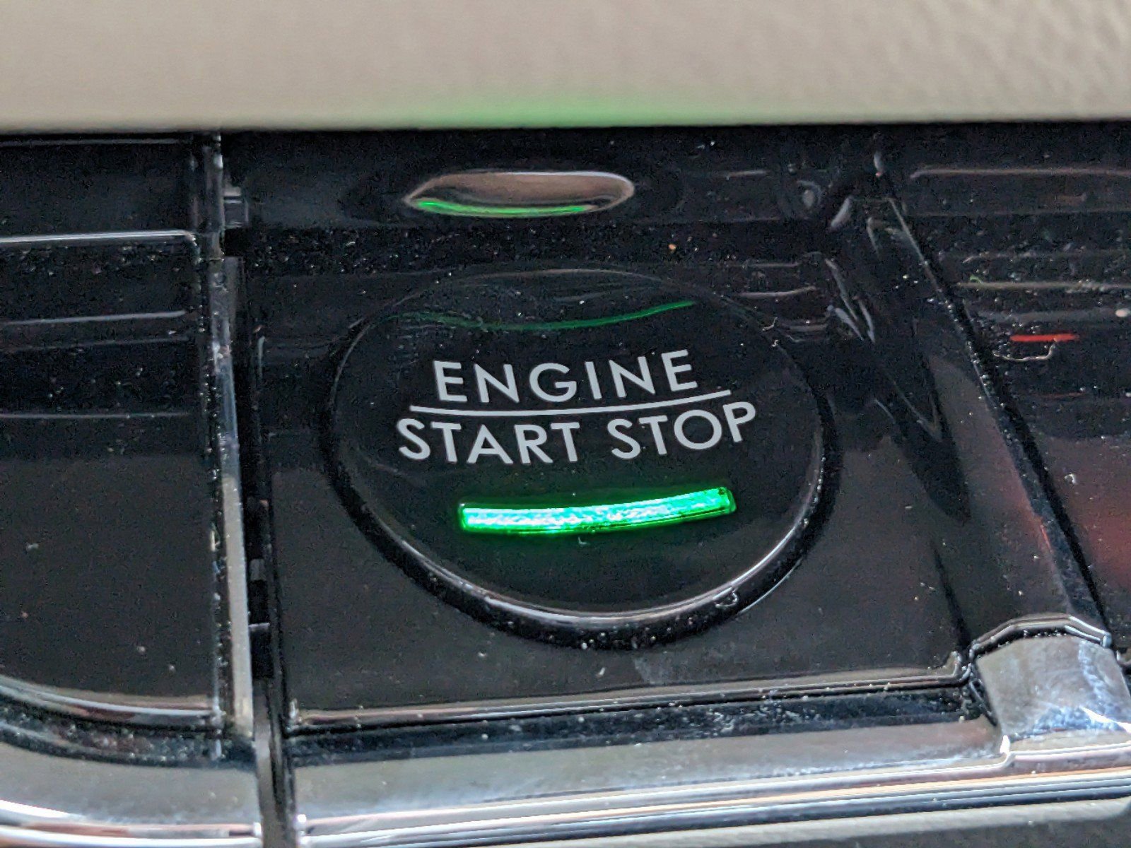 Certified 2023 Lincoln Nautilus Reserve w/ Equipment Group 202A image 28