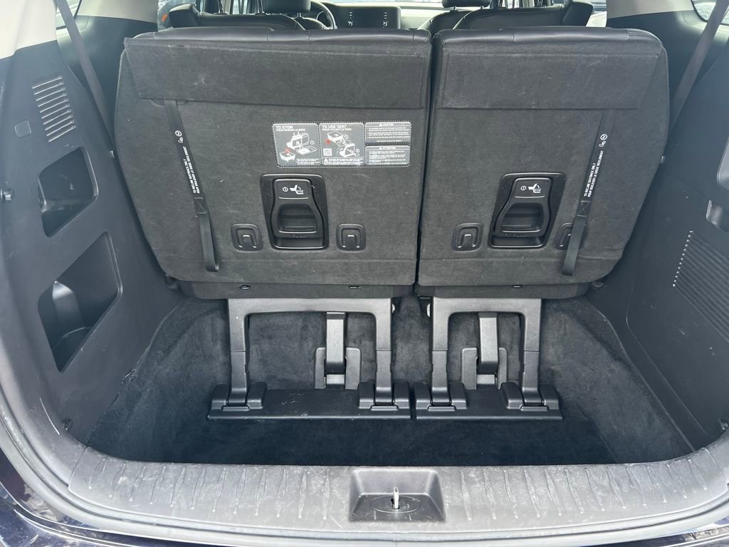 Used 2024 Kia Carnival LX image 15