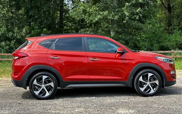 Used 2016 Hyundai Tucson Limited w/ Option Group 03 AWD/4WD image 10