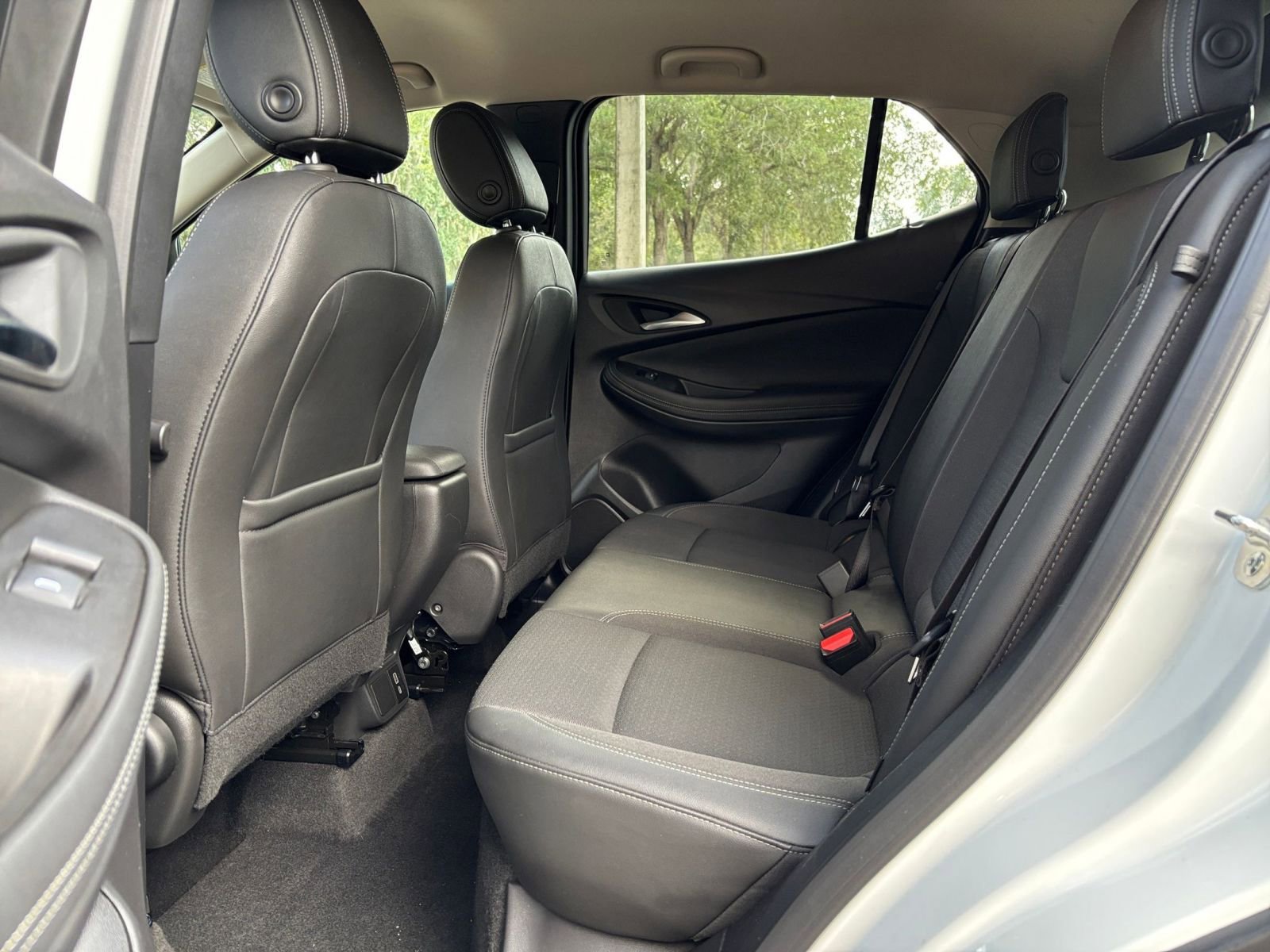 Used 2025 Buick Encore GX Preferred FWD image 24