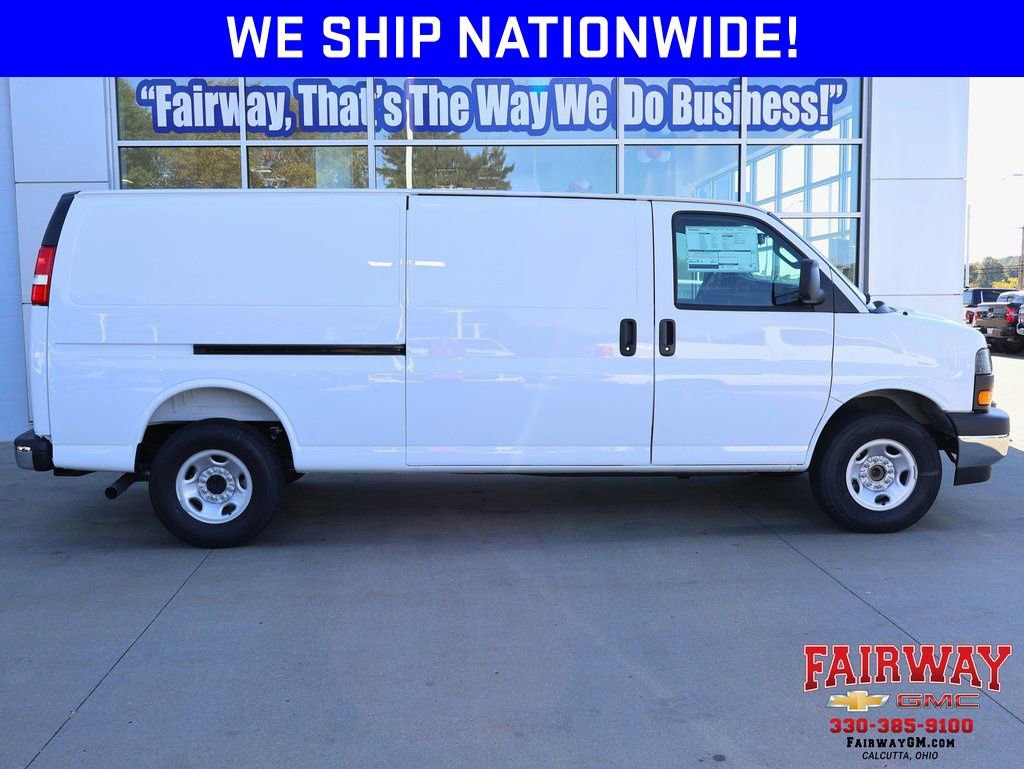 New 2025 GMC Savana 3500 Extended w/ Driver Convenience Package RWD image 1