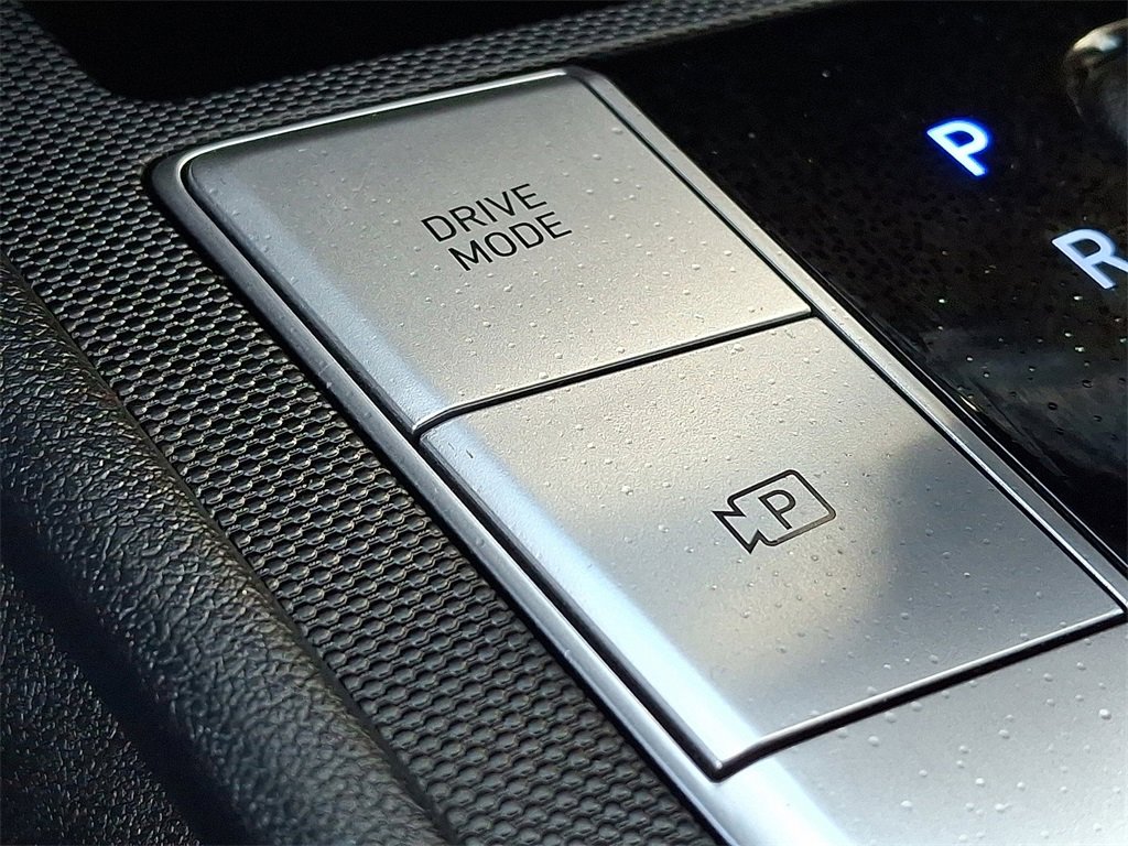 Used 2022 Hyundai Elantra SEL image 27