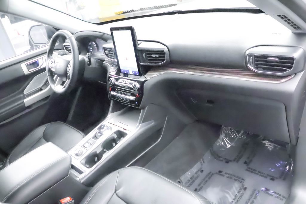 Used 2022 Ford Explorer Limited w/ Limited Technology Package image 27