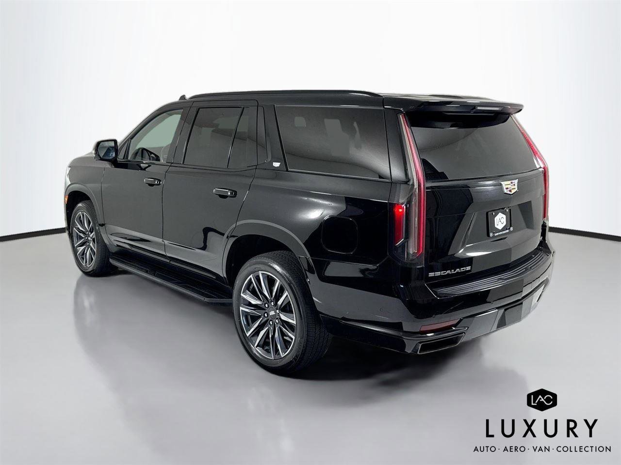 Used 2023 Cadillac Escalade Sport image 7