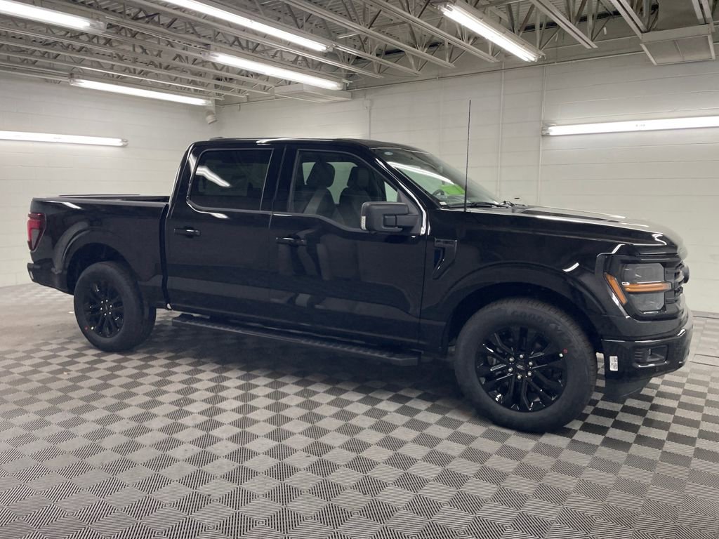 New 2025 Ford F150 XLT w/ Equipment Group 302A MID image 2