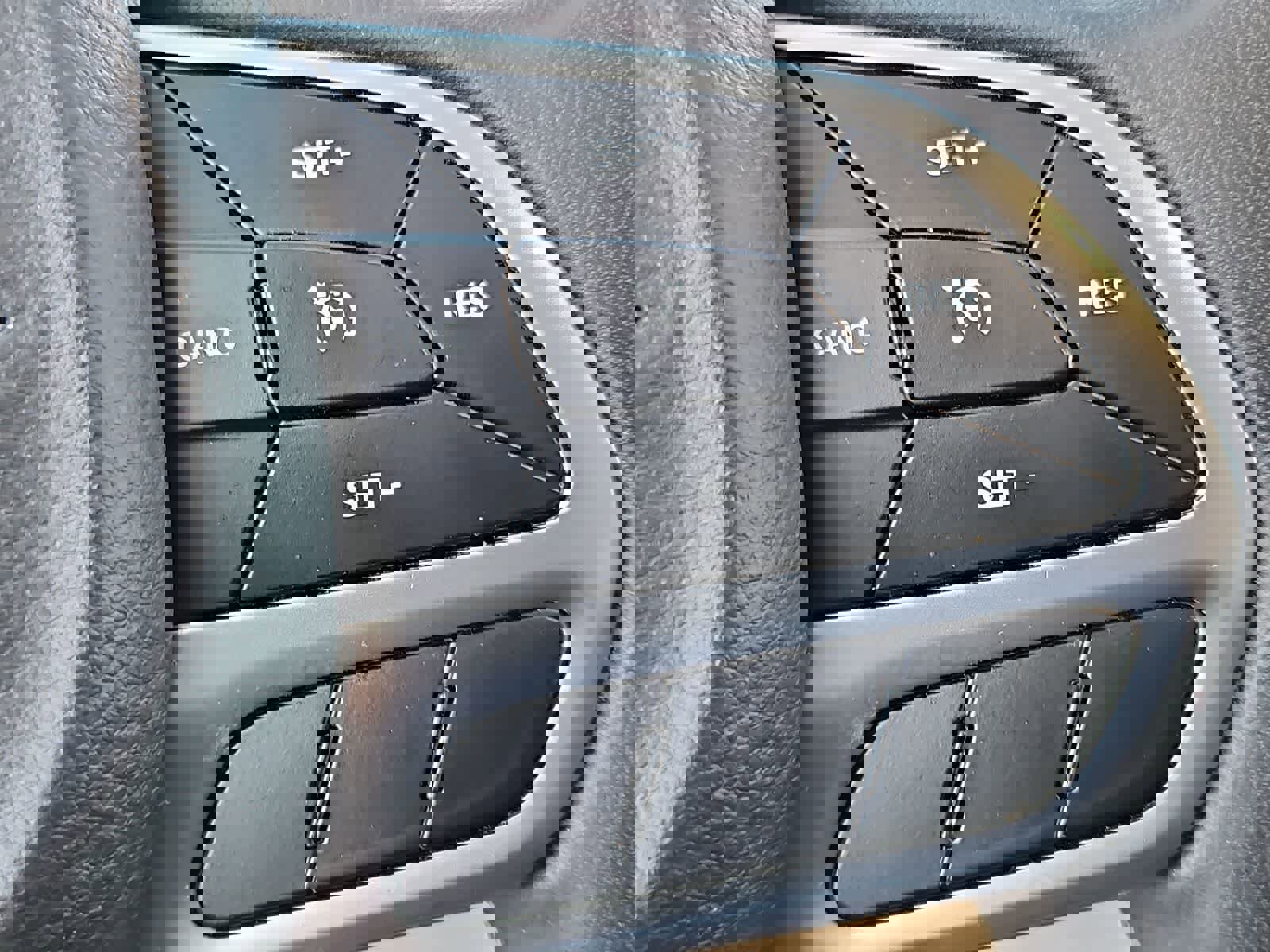 Certified 2023 Chrysler Voyager LX image 25