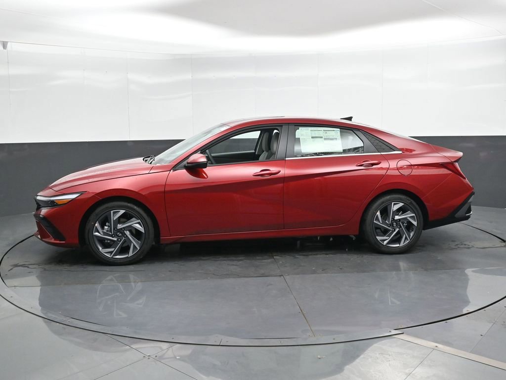 New 2025 Hyundai Elantra Limited image 8