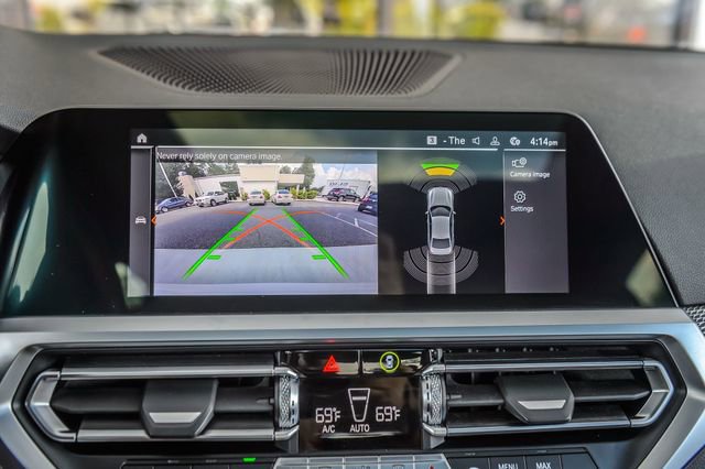 Used 2022 BMW M340i xDrive M340i xDRIVE - WHITE ON RED - w/ Driving Assistance Package image 32