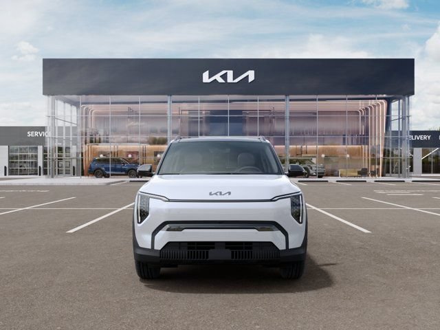 New 2027 Kia EV3 Land FWD image 2