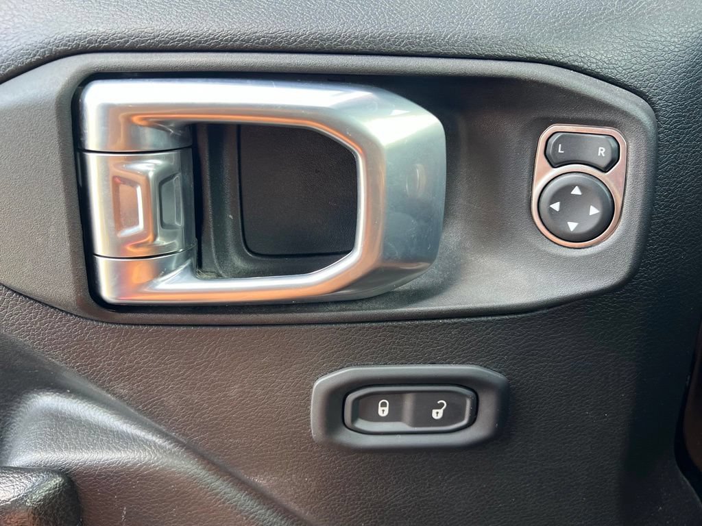 Used 2022 Jeep Gladiator Sport AWD/4WD image 19