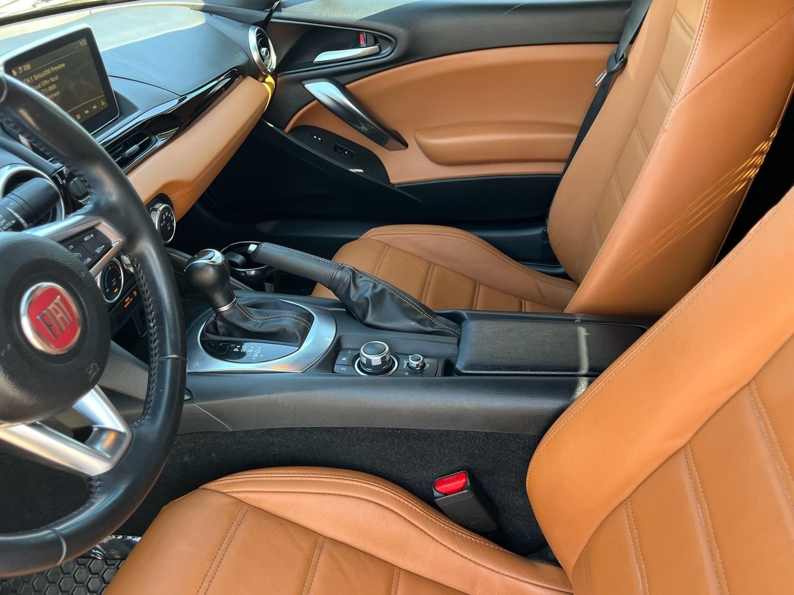 Used 2017 FIAT 124 Spider Lusso RWD image 14