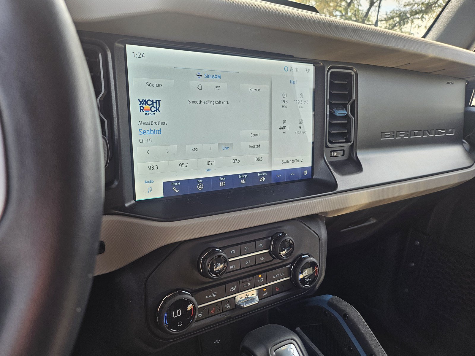 Used 2023 Ford Bronco Wildtrak AWD/4WD image 13