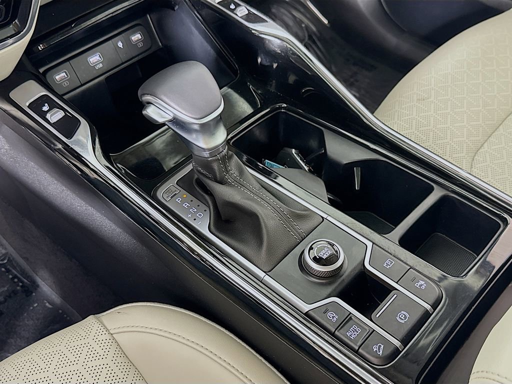 Used 2023 Kia Sorento SX image 17