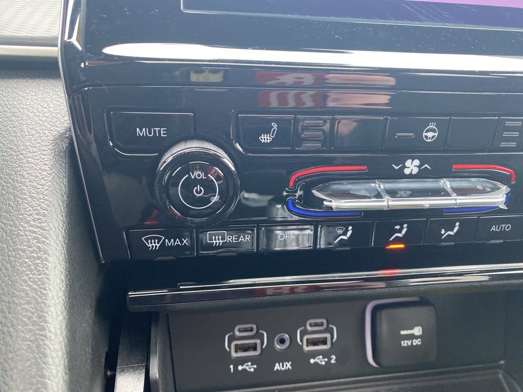 New 2025 Jeep Grand Cherokee L Altitude image 26