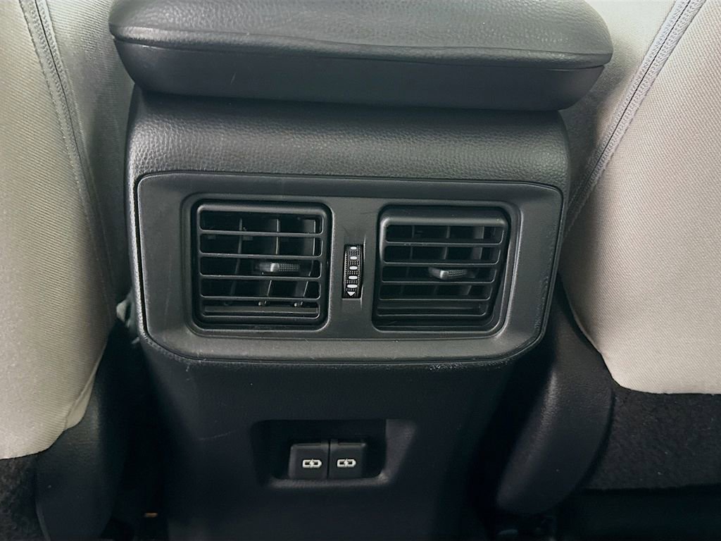 Used 2022 Toyota RAV4 XLE w/ XLE Grade Weather Package AWD/4WD image 26